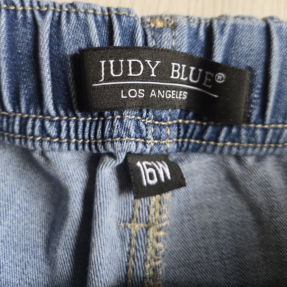 Judy Blue Mid Wash Straight Leg Drawstring Elastic Waist Jeans 16W - Picture 2 of 5